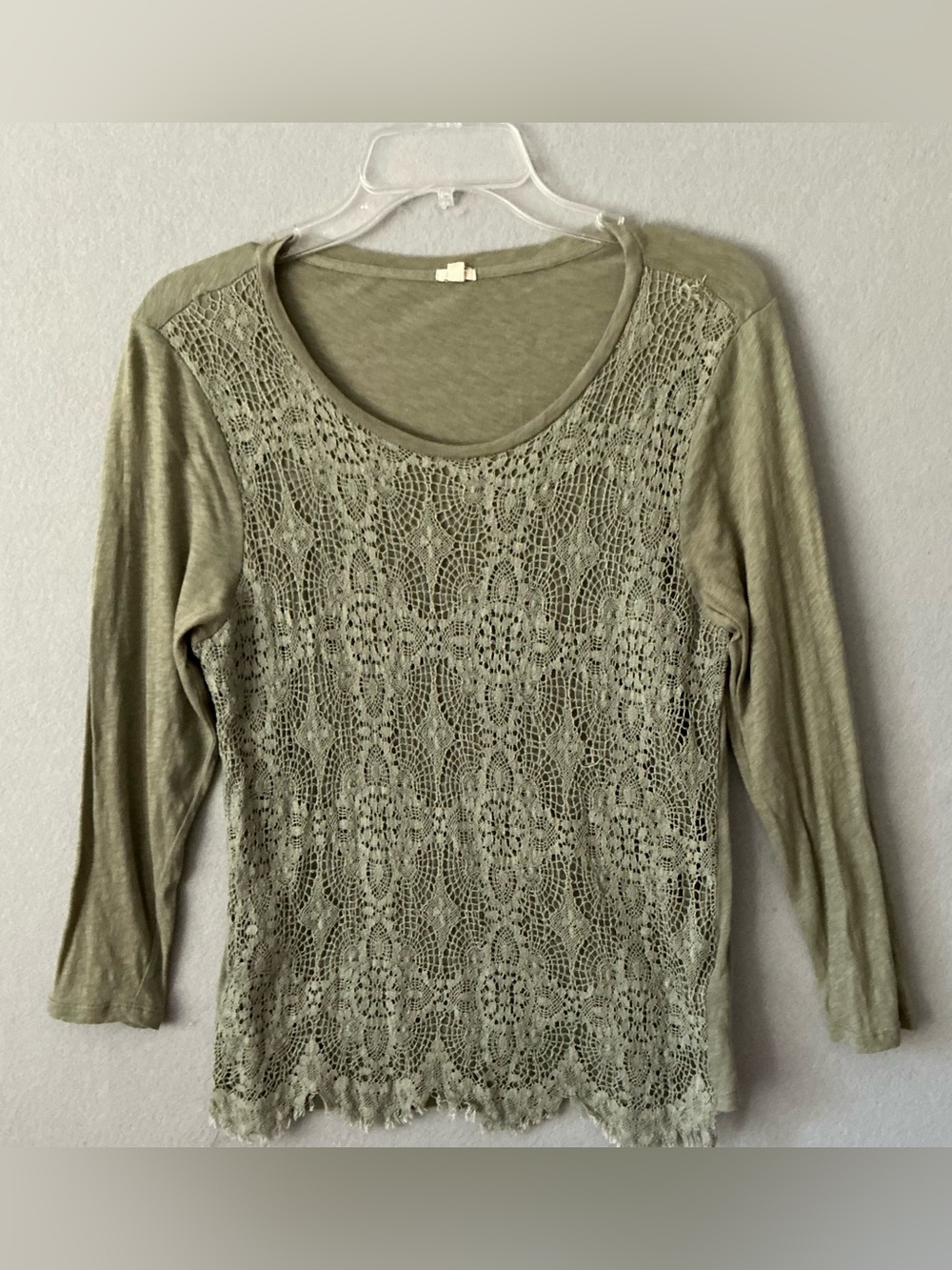 J CREW Green Crochet Lace Front Fringe Hem Top Scoop Neck Long Sleeve L Boho